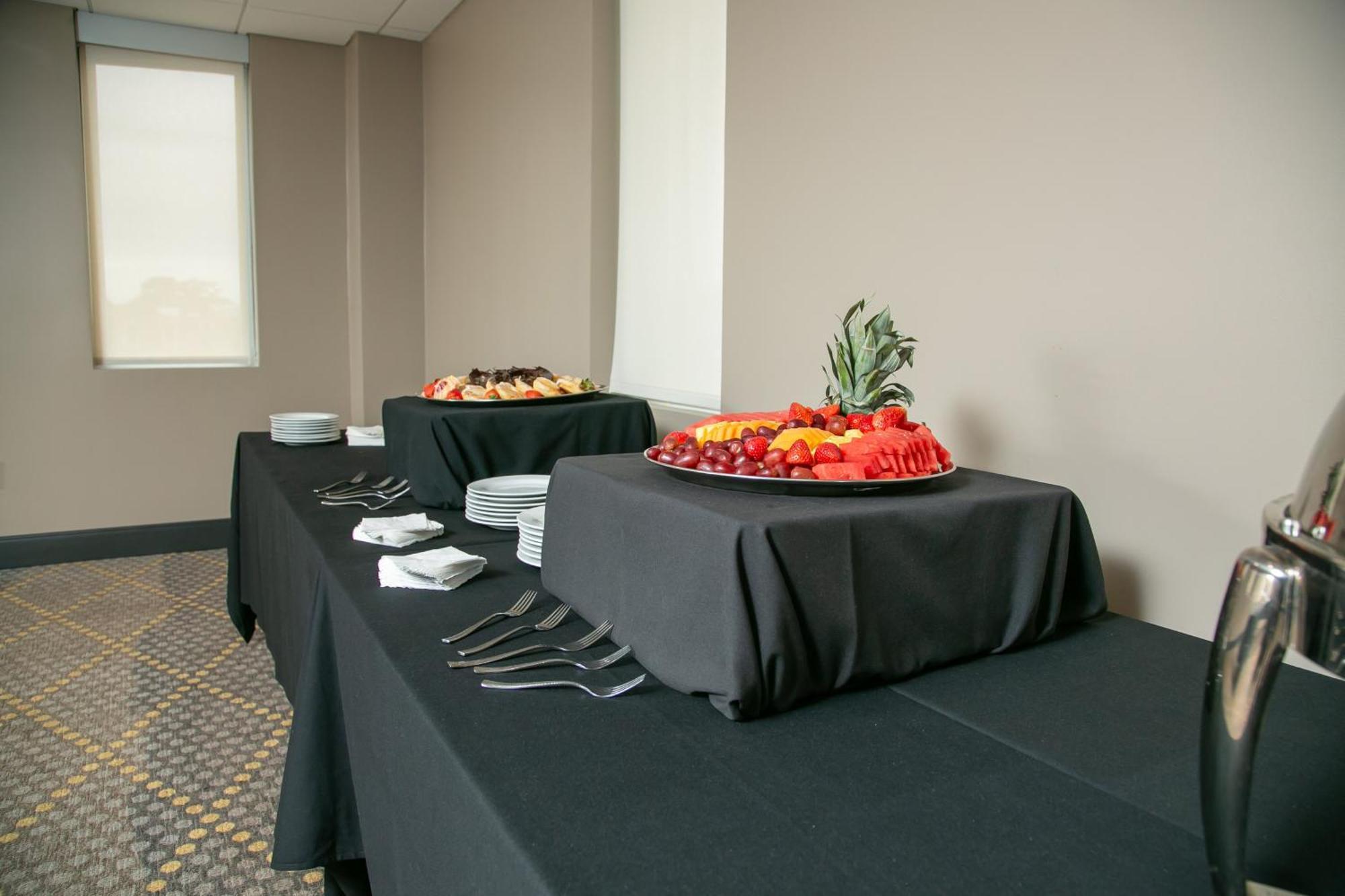 Holiday Inn Metairie New Orleans By Ihg Bagian luar foto